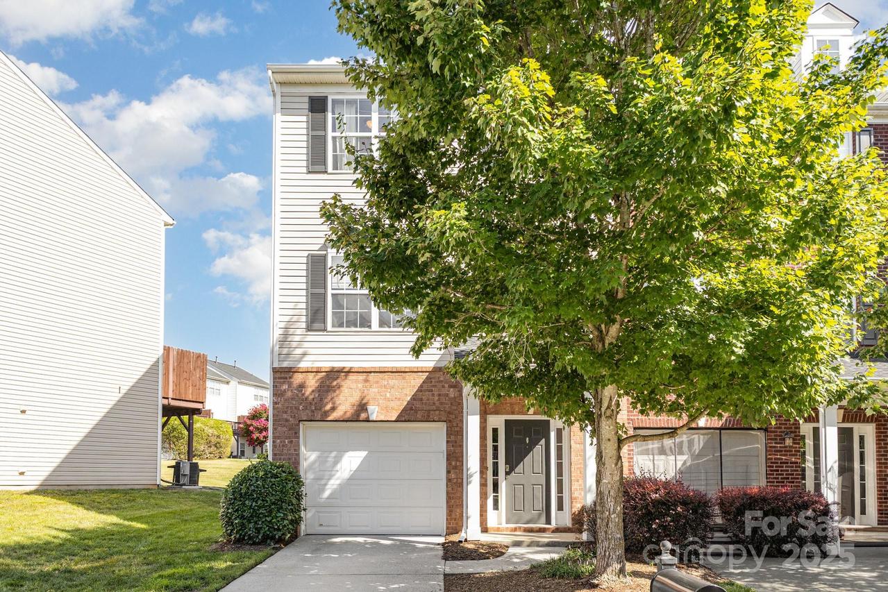 9803 Walkers Glen Dr., Concord, NC 28027