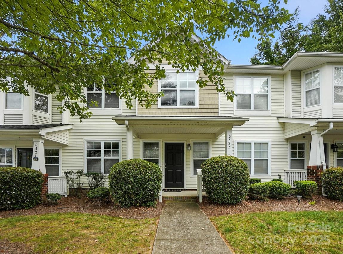 6523 Point Comfort Ln., Charlotte, NC 28226