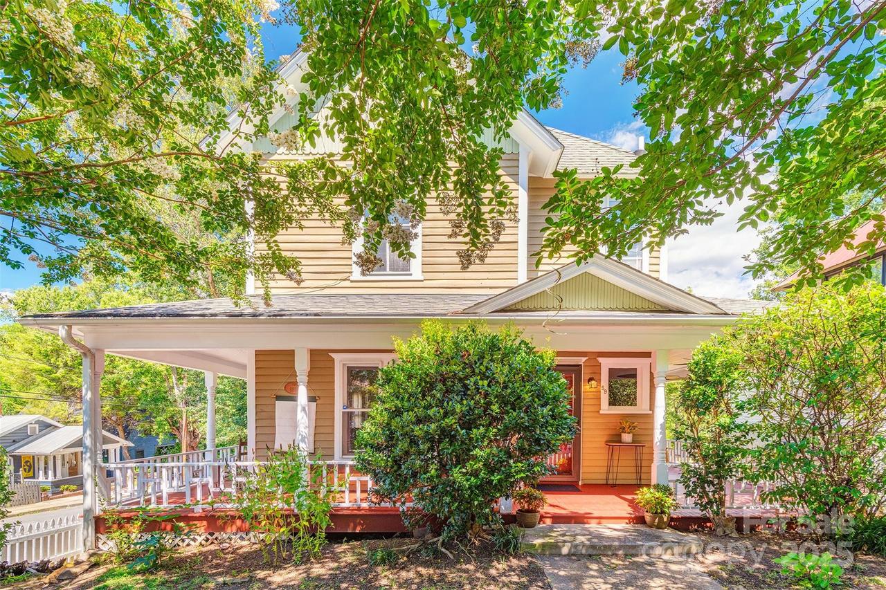 59 Starnes Ave., Asheville, NC 28801