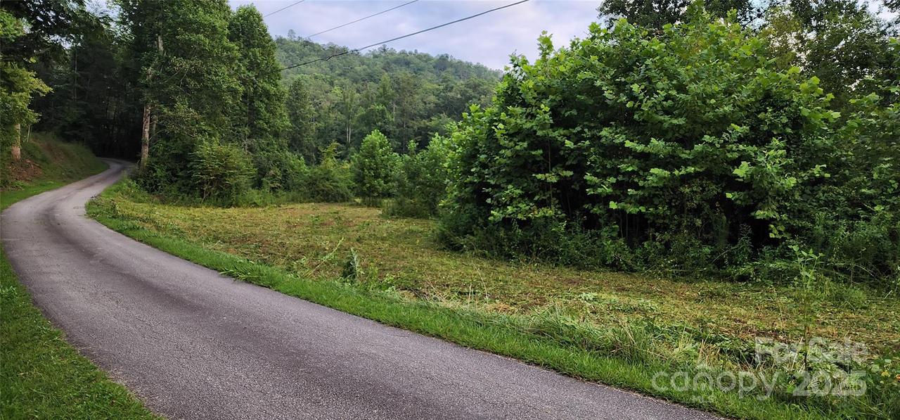 V/L Toms Creek Rd., Marion, NC 28752
