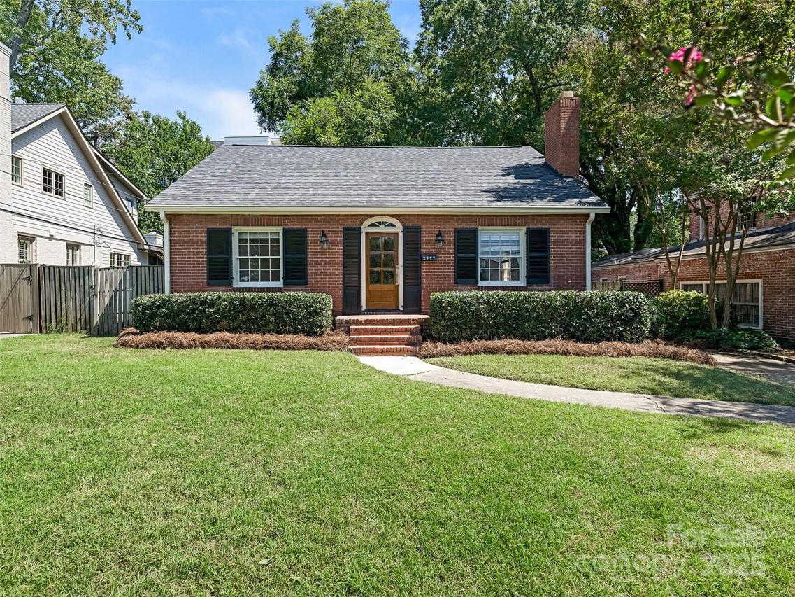2837 Hillsdale Ave., Charlotte, NC 28209
