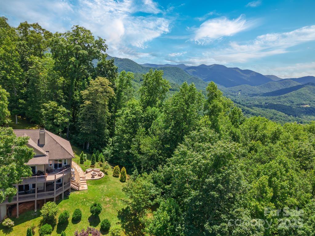 129 Skyline Park Dr., Franklin, NC 28734