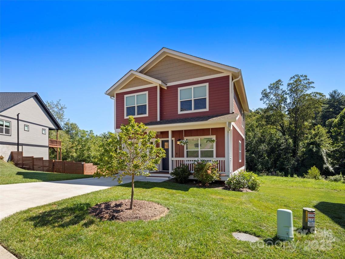 42 Mayday St., Asheville, NC 28806