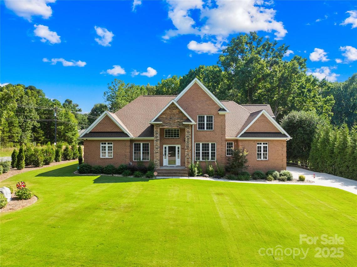 105 English Ivy Ln., Mooresville, NC 28117