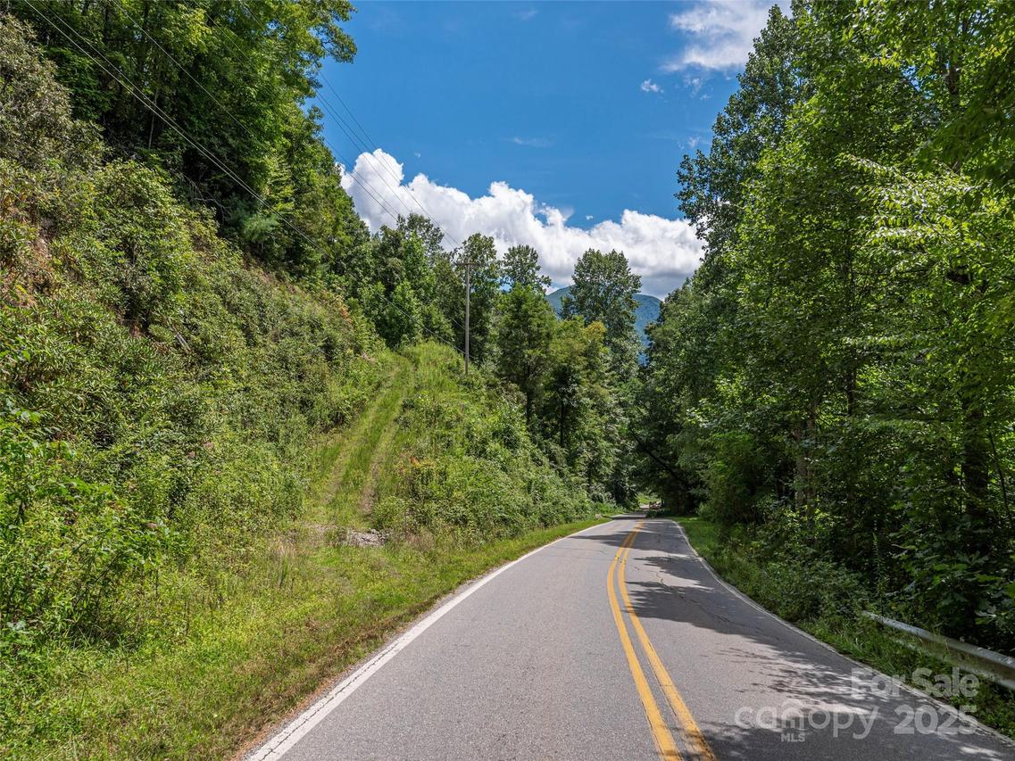466 Fie Top Rd., Maggie Valley, NC 28751