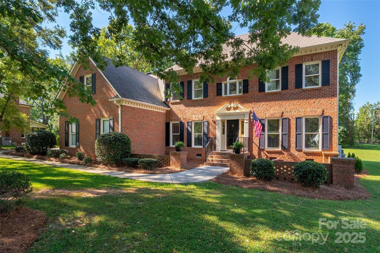2332 Greenbrook Pkwy., Weddington, NC 28104