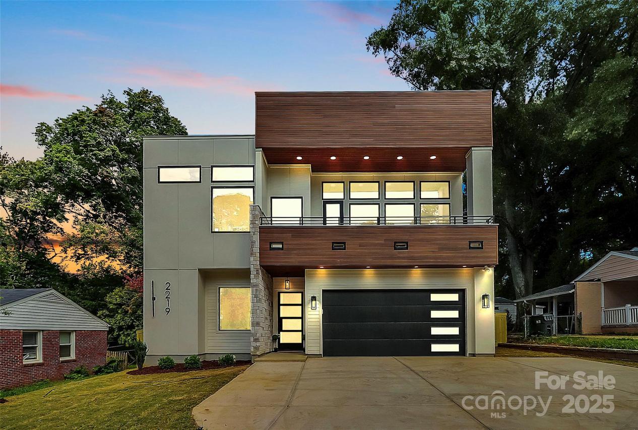 2219 Shamrock Dr., Charlotte, NC 28205