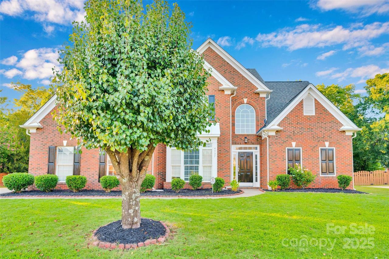 4737 Armorcrest Ln., Charlotte, NC 28277