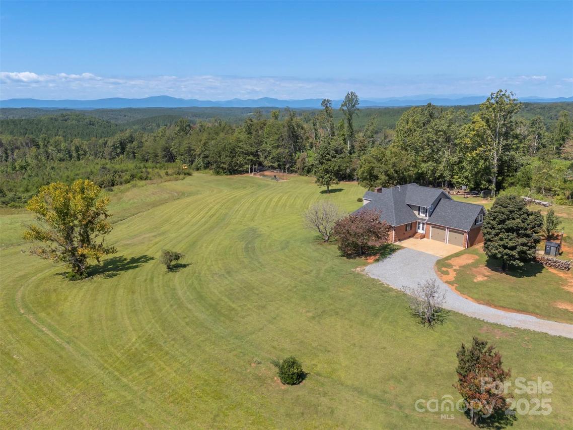 450 Big Gum Ct., Rutherfordton, NC 28139
