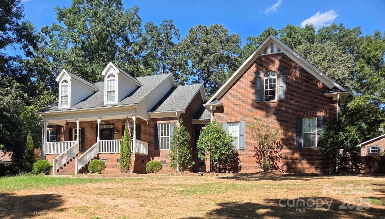 1109 Bentwood Ln., Monroe, NC 28110