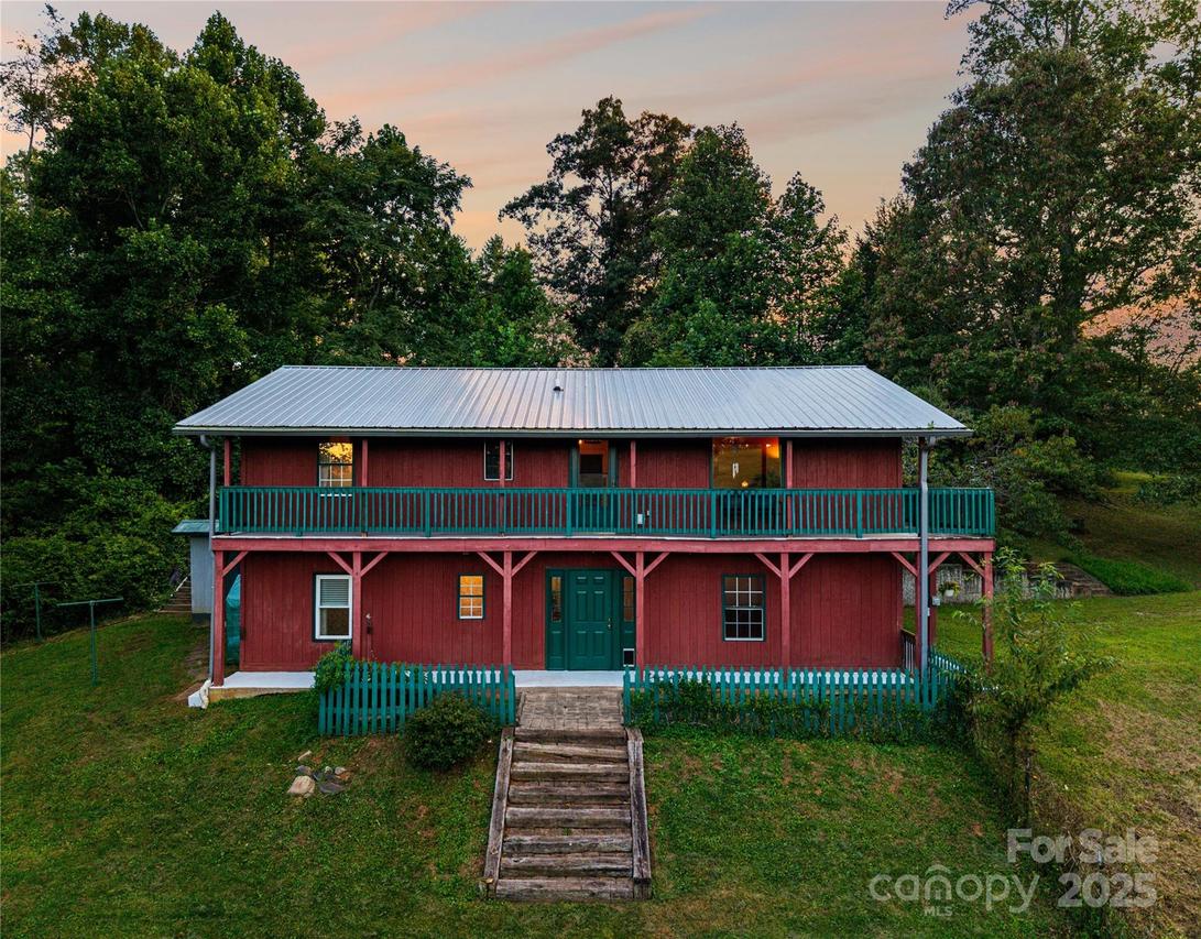 2709 Bear Creek Rd., Marshall, NC 28753