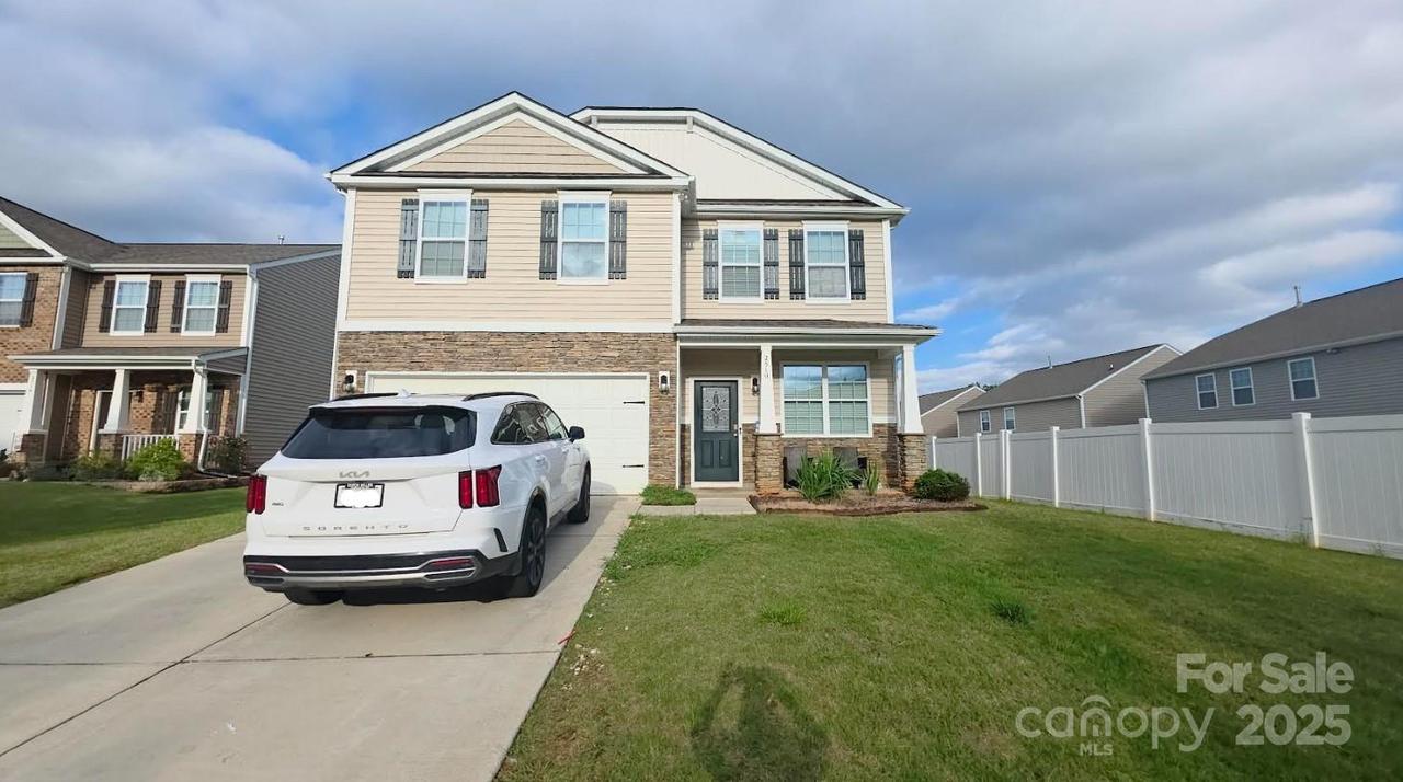 2510 Linhay Dr., Charlotte, NC 28216