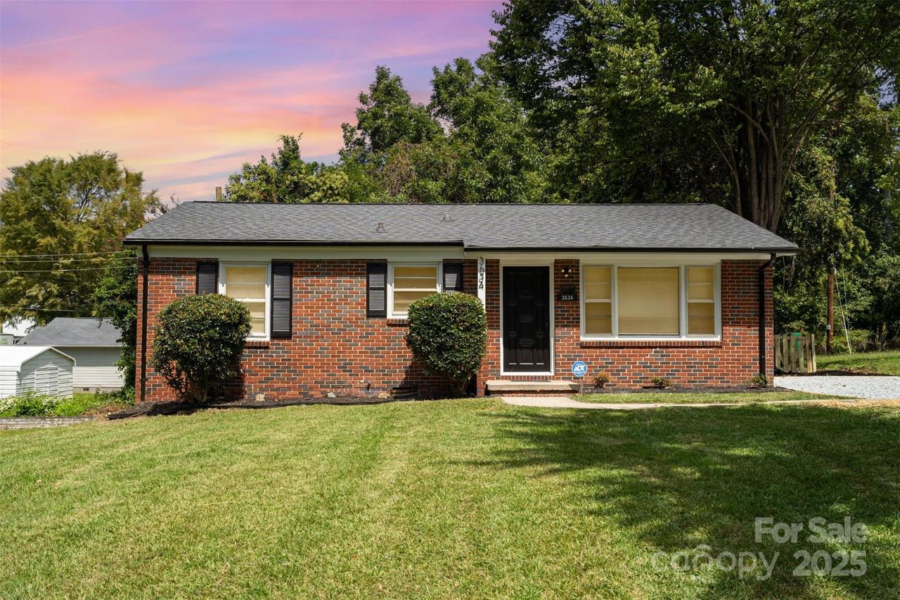 3634 Carlyle Dr., Charlotte, NC 28208