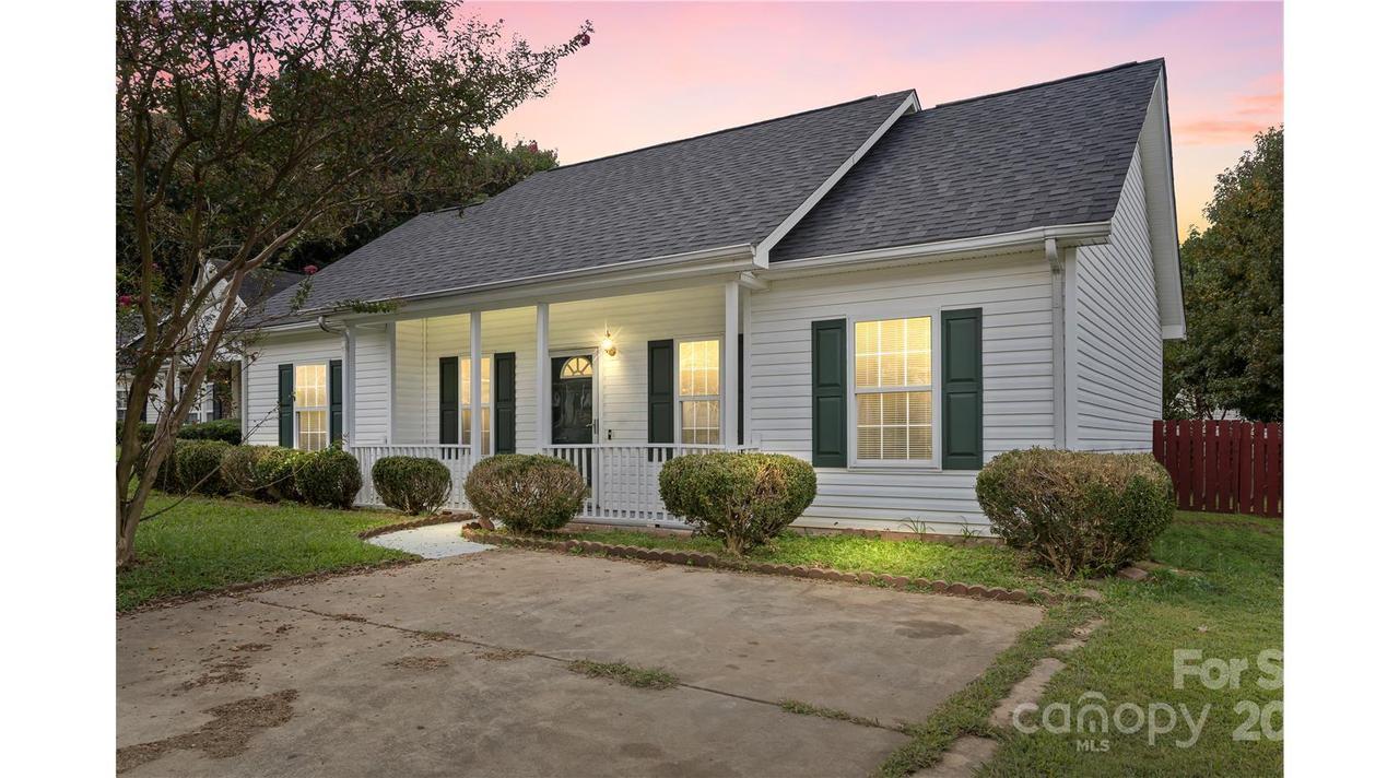 1917 Nigel Ct., Charlotte, NC 28213