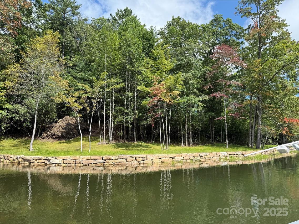 D51-52 North Club Blvd., Lake Toxaway, NC 28747