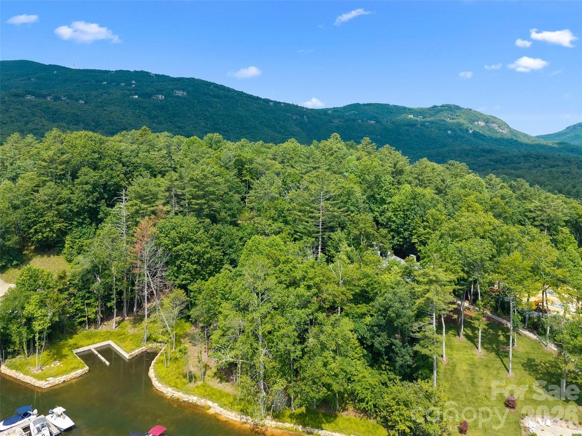 D51-52 North Club Blvd., Lake Toxaway, NC 28747