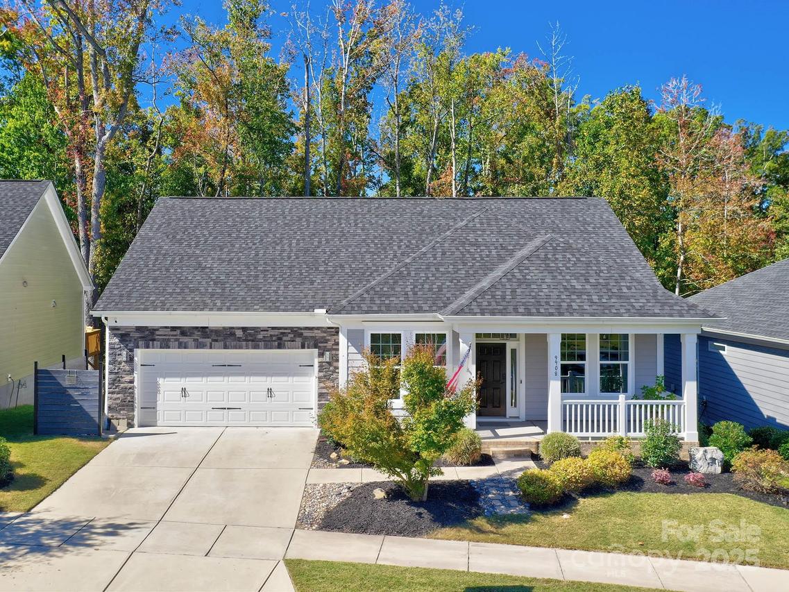 9908 Andres Duany Dr., Huntersville, NC 28078