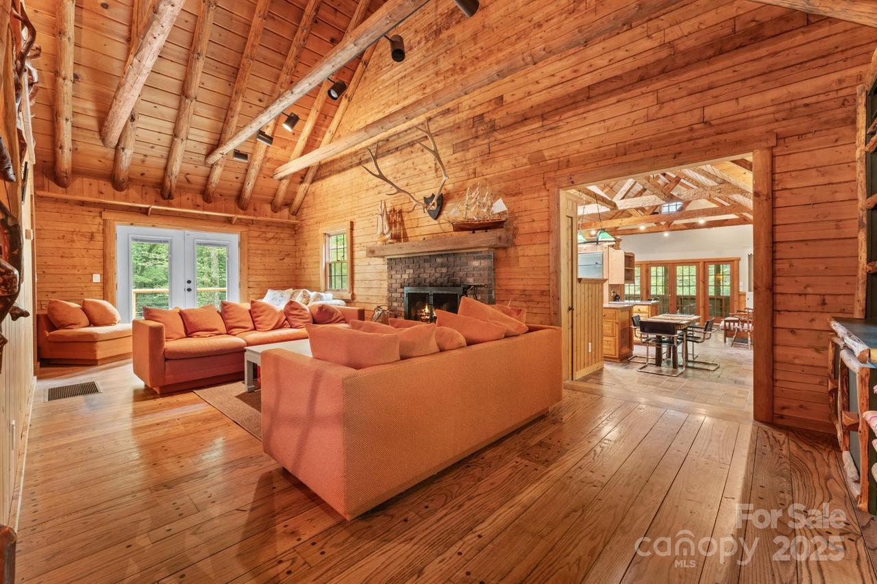 70 Wisteria Ln., Highlands, NC 28741