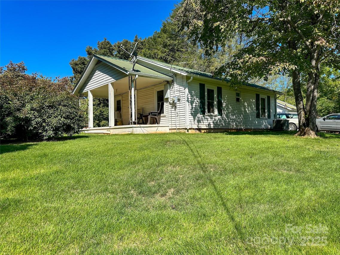 241 Canada Rd., Tuckasegee, NC 28783