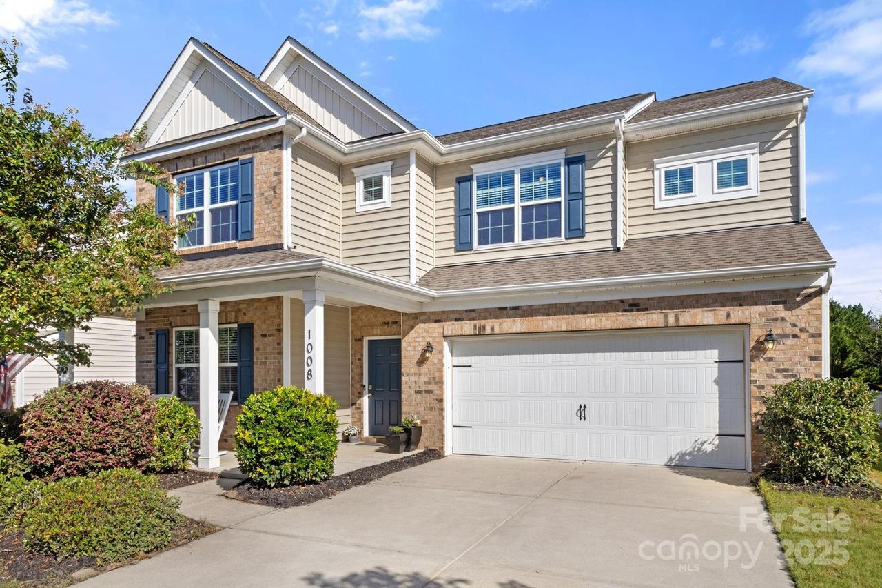 1008 Wainscott Dr., Waxhaw, NC 28173