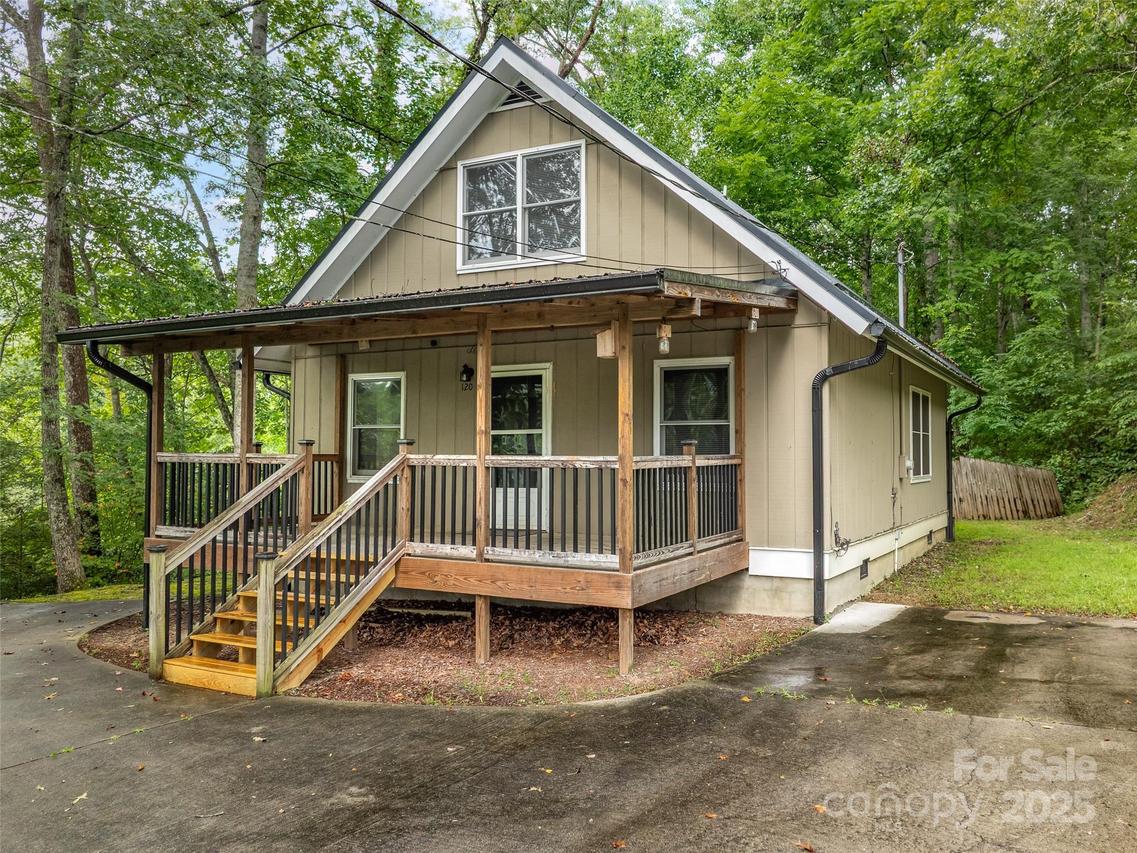 120 Wolf Pen Cove Rd., Brevard, NC 28712