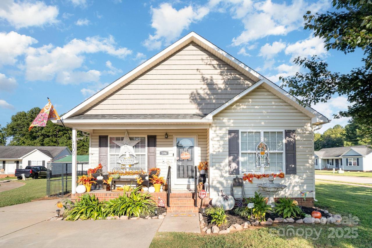 106 Birch Ct., China Grove, NC 28023