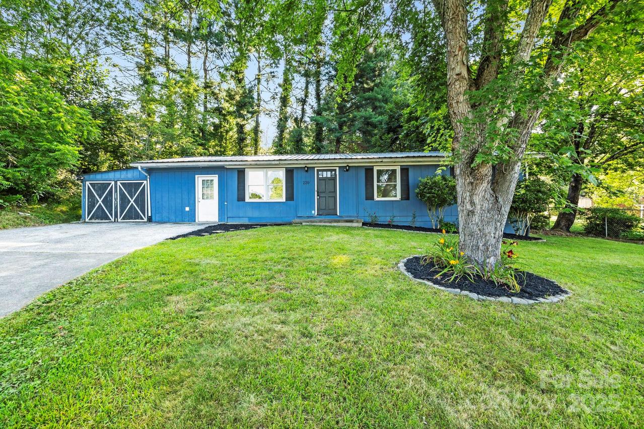 239 Yellowstone Dr., Fletcher, NC 28732