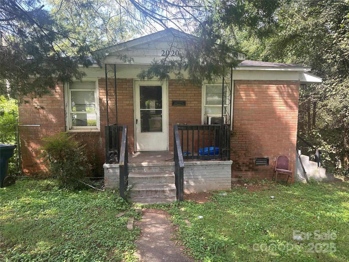 2020 Renner St., Charlotte, NC 28216