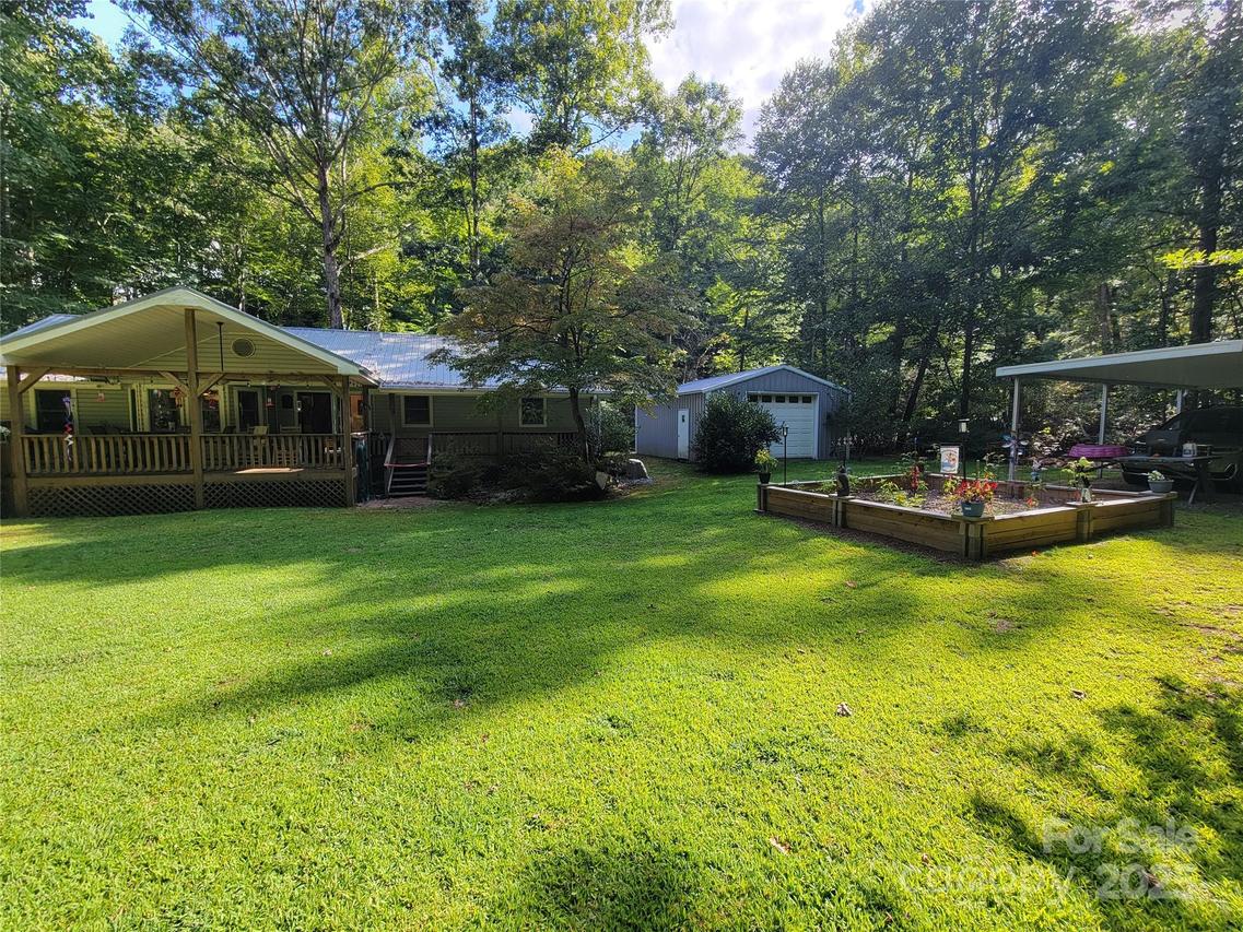 240 Nix Creek Rd., Canton, NC 28716