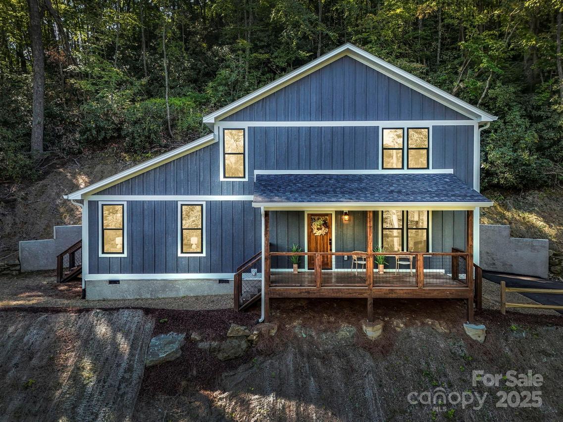 45 Jennifer Dr., Hendersonville, NC 28791