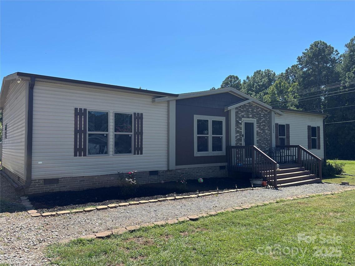 5300 Startown Rd., Newton, NC 28658