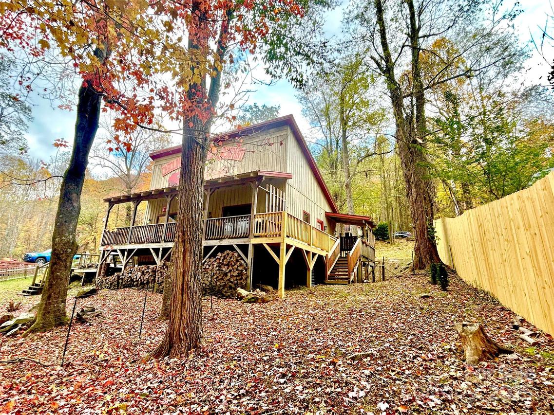 71 Maggie Ln., Maggie Valley, NC 28751