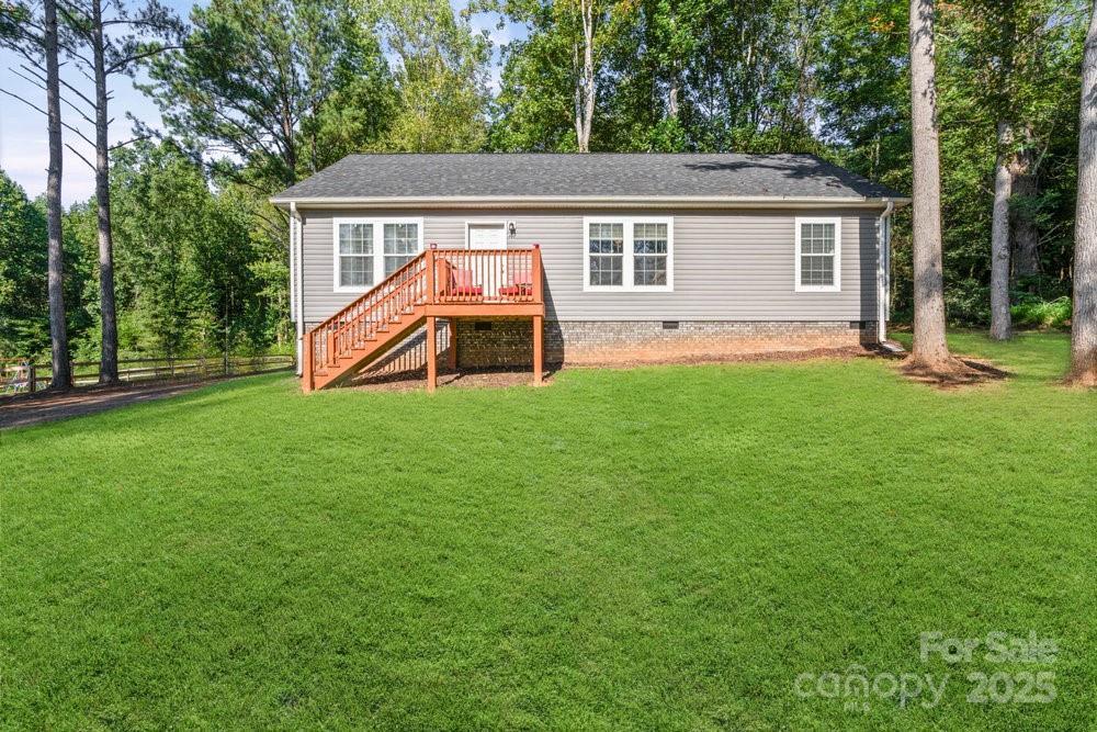 402 Shiloh Rd., Statesville, NC 28677