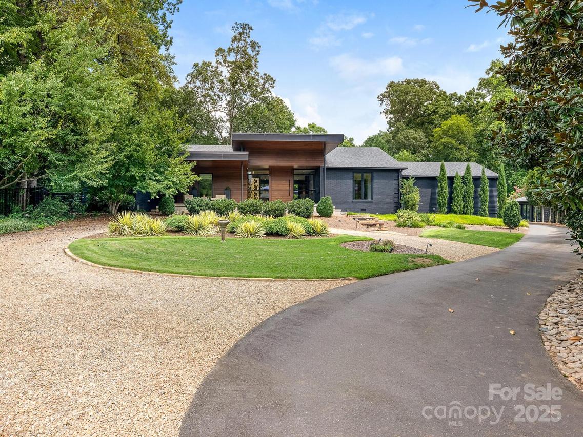 3637 Pelham Ln., Charlotte, NC 28211