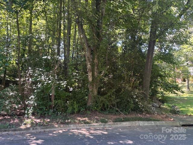 1530 9th Street Ln., Hickory, NC 28601
