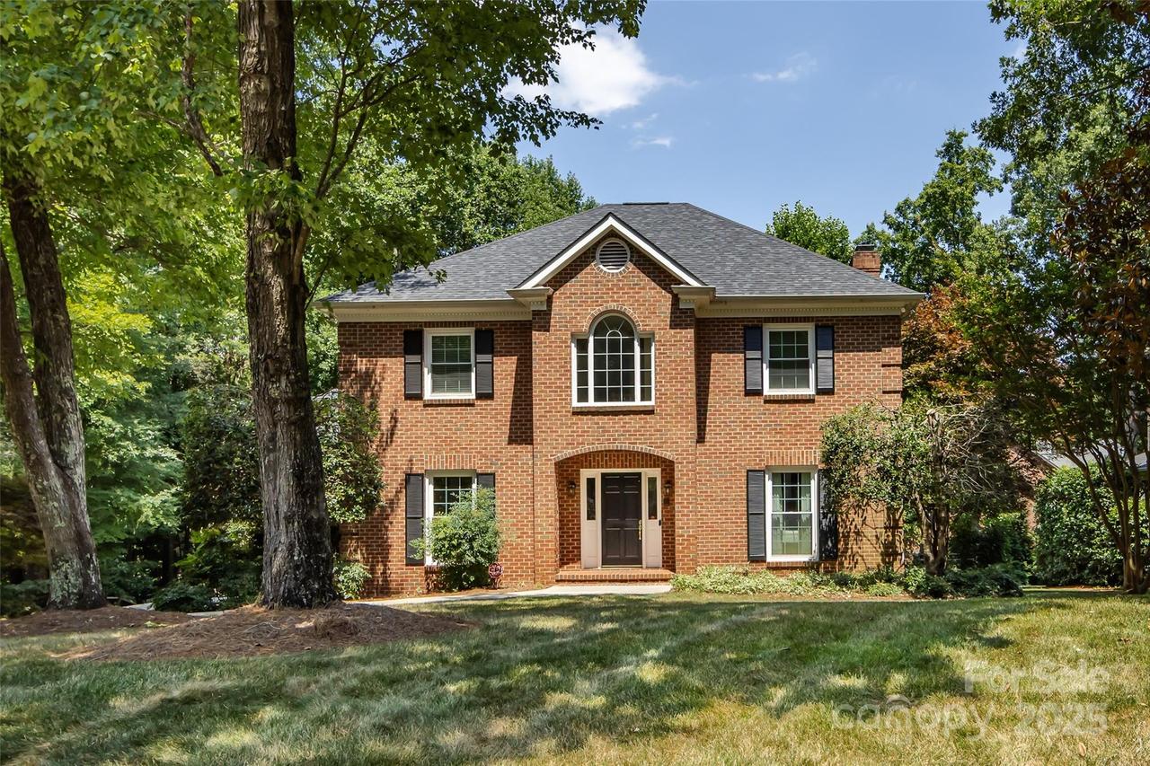 9413 Tillot Dr., Matthews, NC 28105