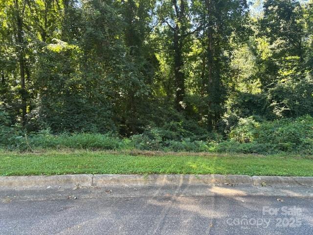 821 & 831 16th Avenue Ln., Hickory, NC 28601