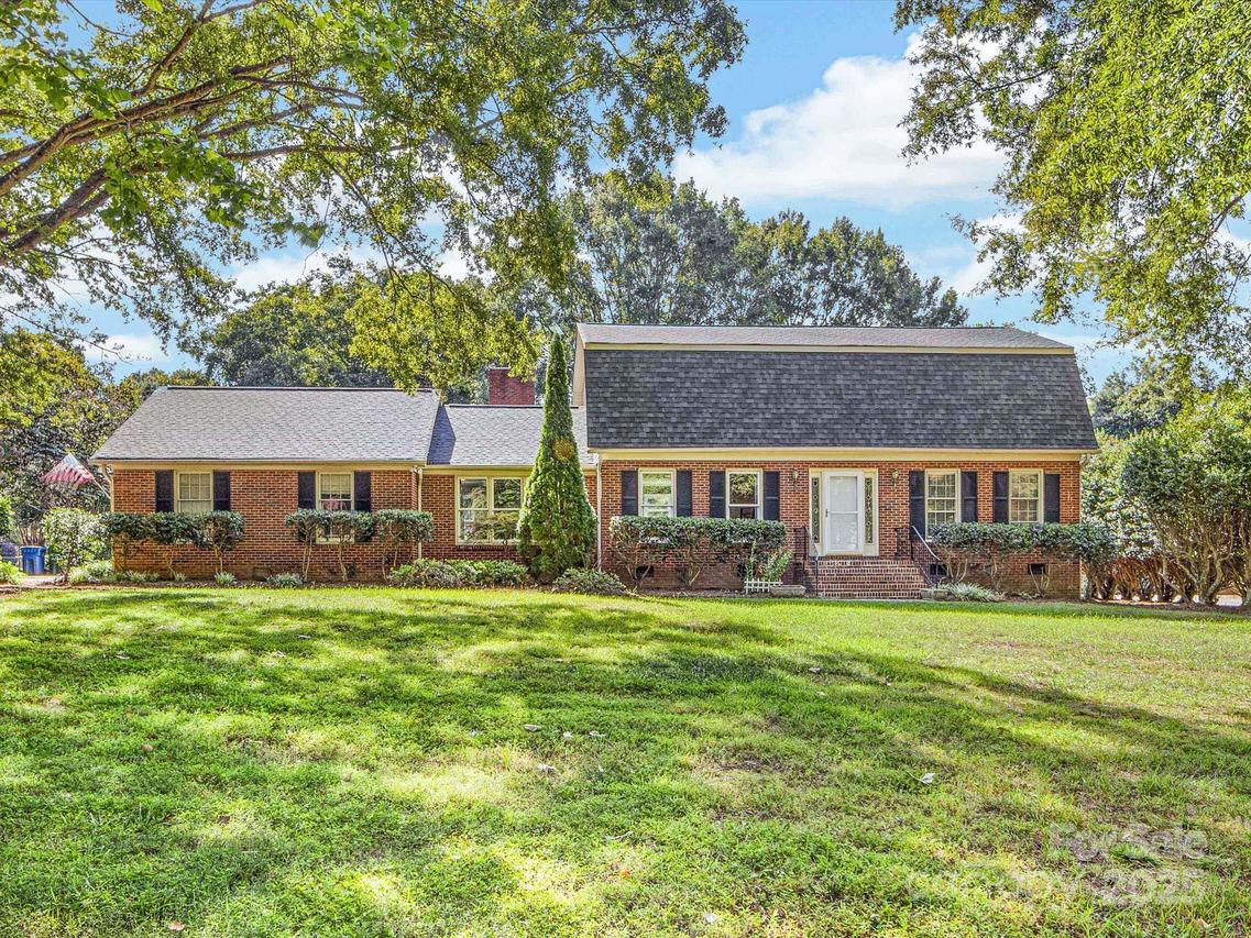 7410 Canterway Dr., Mint Hill, NC 28227