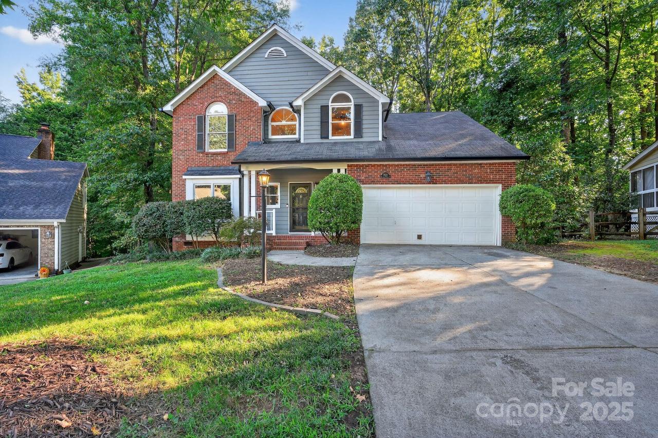 9238 Heritage Woods Pl., Charlotte, NC 28269
