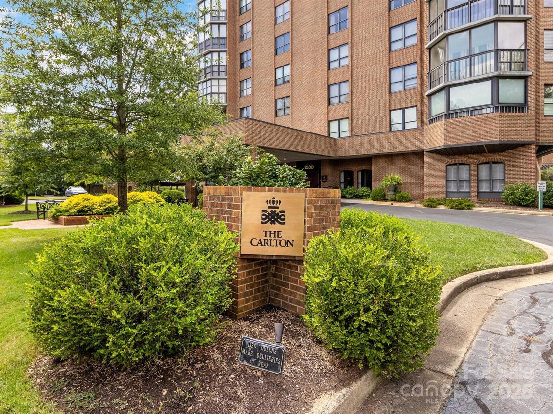 1530 Queens Rd. #702, Charlotte, NC 28207