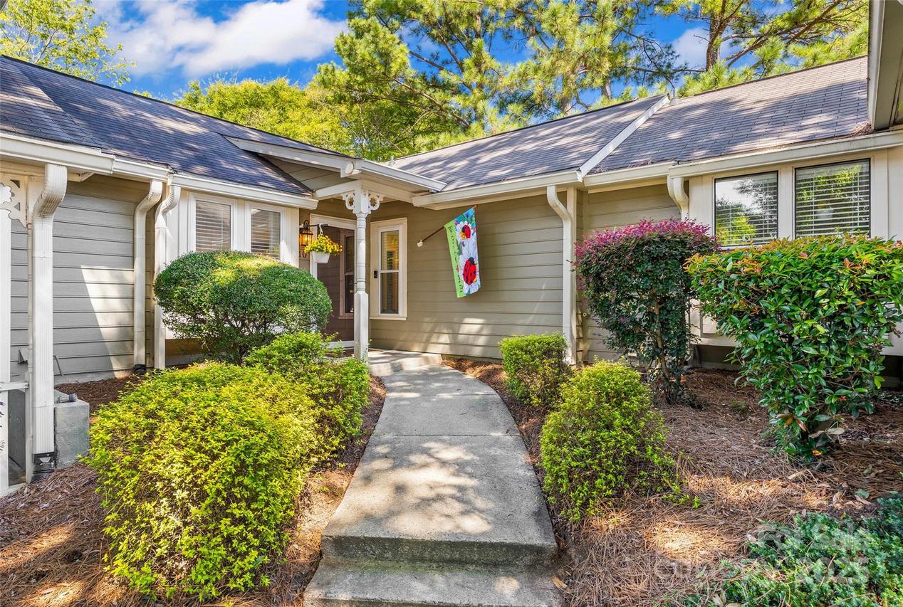 2710 Von Thuringer Ct., Charlotte, NC 28210
