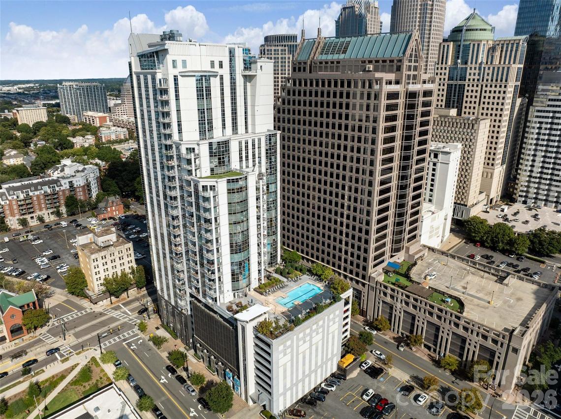 333 W Trade St. #1301, Charlotte, NC 28202