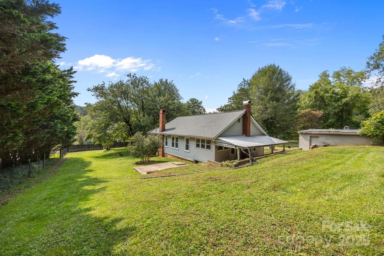 300 Gap Creek Rd., Fletcher, NC 28732