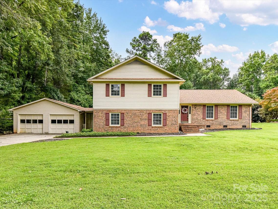 5054 Quail Ridge Dr., Mint Hill, NC 28227