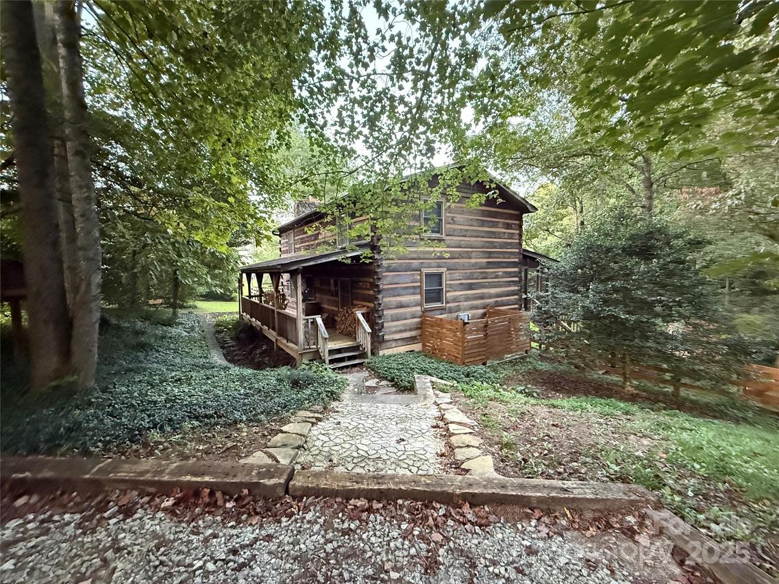 1229 Upper Brush Creek Rd., Fairview, NC 28730