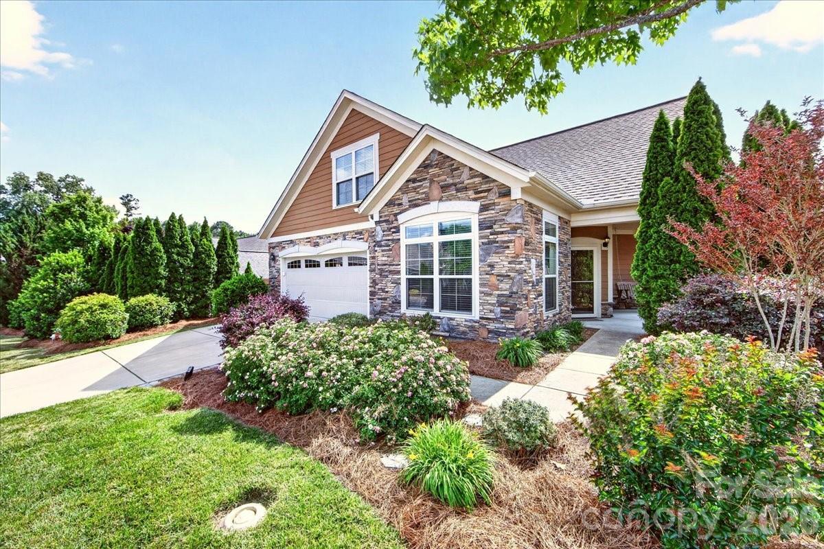1301 Haywood Park Dr., Waxhaw, NC 28173