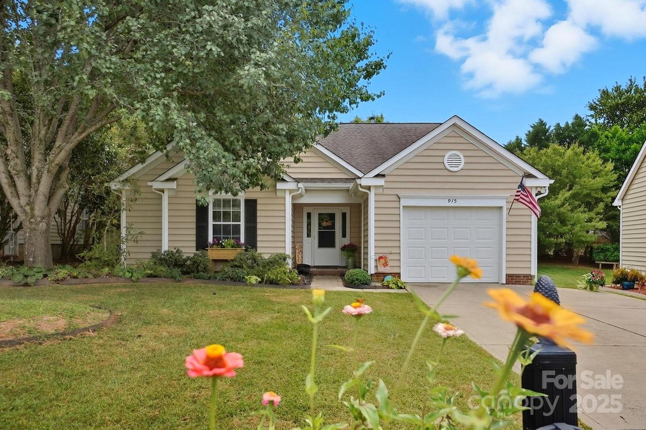 915 Ashburne Pl., Indian Trail, NC 28079