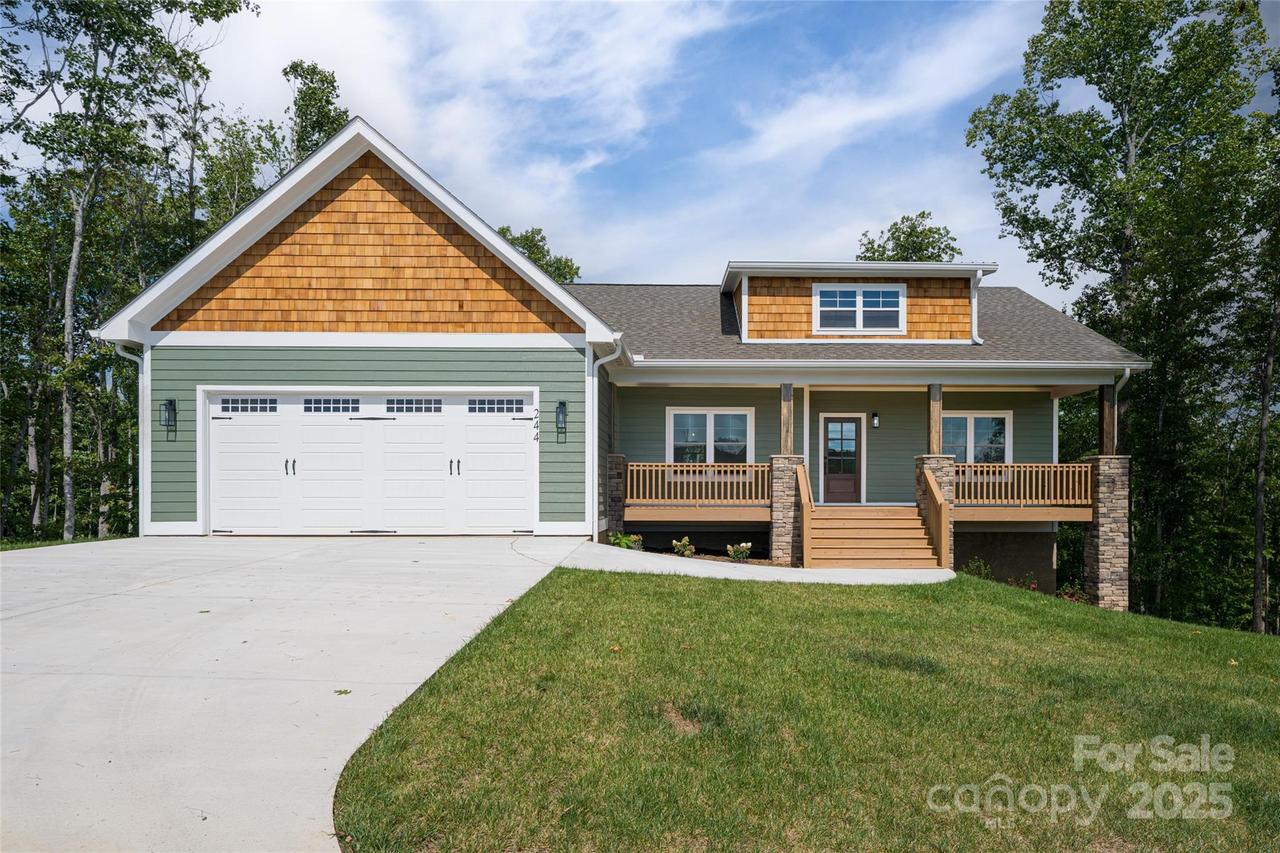 244 Country Dr., Mars Hill, NC 28754