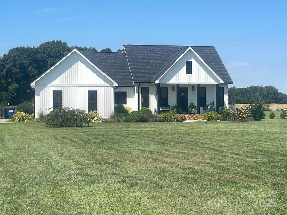 370 Cal Kennedy Rd., Cleveland, NC 27013