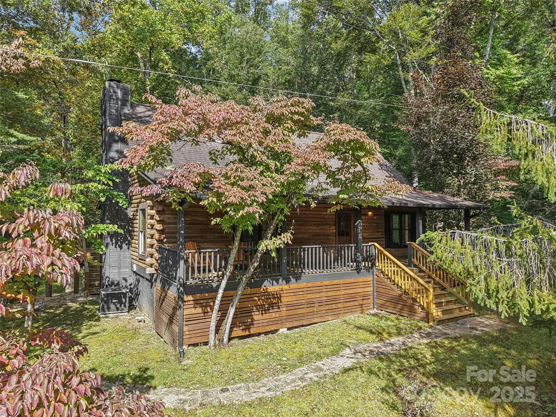 55 Valley Ln., Pisgah Forest, NC 28768